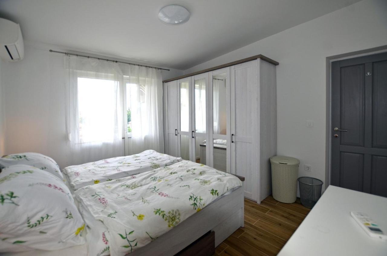Sarah Apartment Rovinj Buitenkant foto